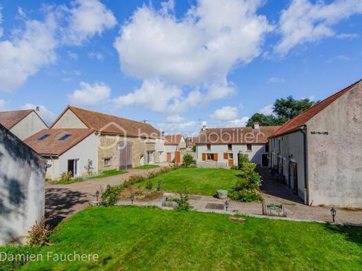 Ferme à vendre 435 000 € 11 pièces 9 chambres 340 m² 1 390 m² de terrain Congerville-Thionville 91740