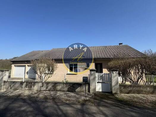 Maison de plain-pied à vendre 240 000 € 5 pièces 3 chambres 95 m² 1 025 m² de terrain Blaisy-Bas 21540