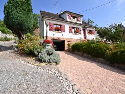 Maison à vendre 233 200 € 5 pièces 4 chambres 105,61 m² 3 600 m² de terrain Huchenneville 80132