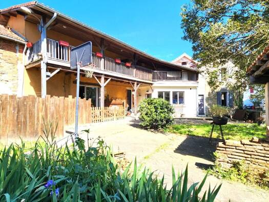 Maison à vendre 371 000 € 14 pièces 10 chambres 443 m² 1 291 m² de terrain Mugron 40250