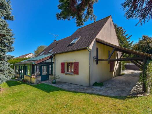 Maison à vendre 430 000 € 7 pièces 5 chambres 189 m² 678 m² de terrain Guignes 77390