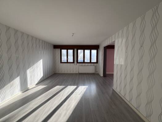 Appartement à vendre 49 500 € 2 pièces 1 chambre 53,8 m² RDC Marmande 47200