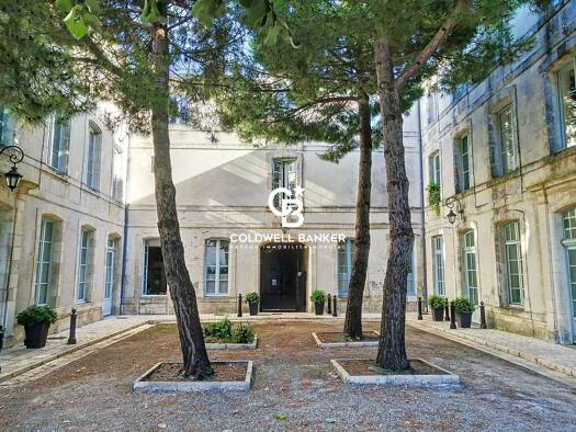Maison à vendre 566 000 € 3 pièces 2 chambres 69 m² Centre Ville La Rochelle 17000