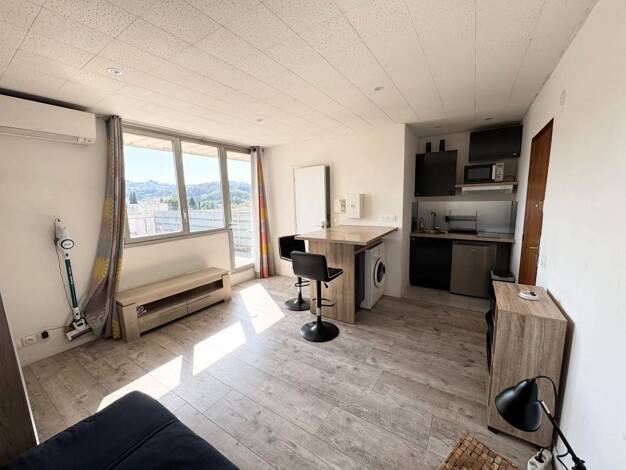 Appartement à vendre 77 000 € 1 pièce 21,6 m² 1 étages Le Plan Grasse 06130