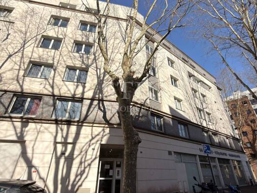 Appartement à vendre 169 000 € 1 pièce 18,5 m² Étage 6/6 Chemins des Vignes Issy-les-Moulineaux 92130
