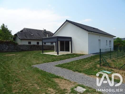 Maison de plain-pied à vendre 184 000 € 3 pièces 2 chambres 65,2 m² 408 m² de terrain Eysus 64400