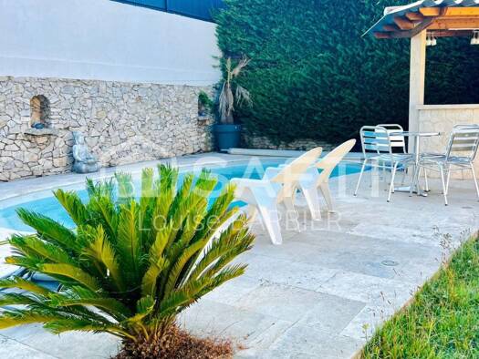 Villa à vendre 560 000 € 6 pièces 5 chambres 120 m² 800 m² de terrain Cadeneaux Est Les Pennes-Mirabeau 13170