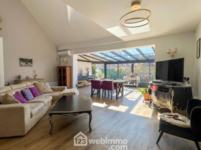 Maison à vendre, 219m², MAROLLES EN BRIE