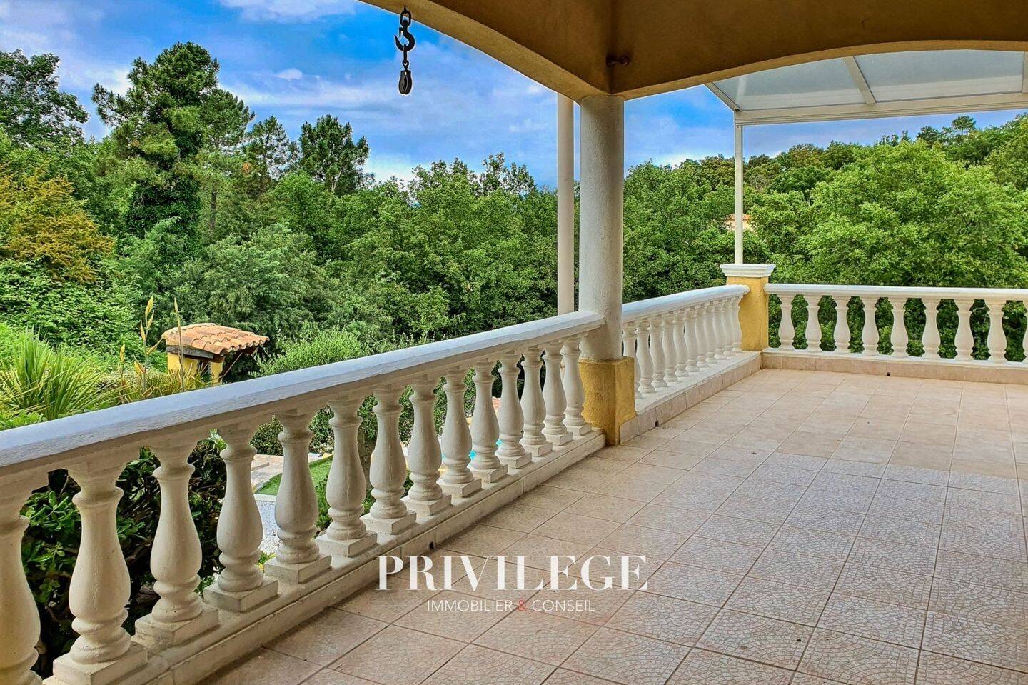 Maison à vendre, 238m², LES ADRETS DE L'ESTEREL
