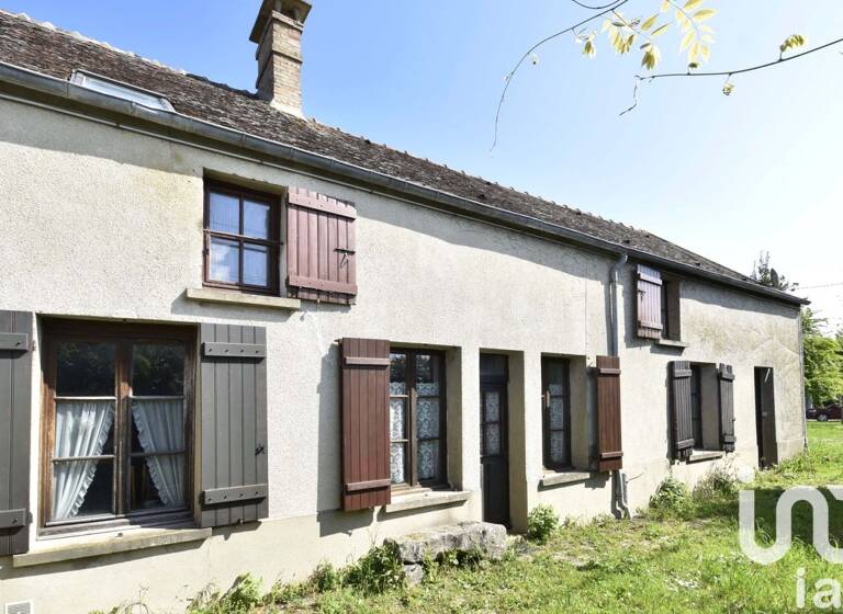 Maison à vendre 222 000 € 7 pièces 3<br/>chambres 186 m²<br/>superficie 728 m²<br/>terrain Guignes 77390