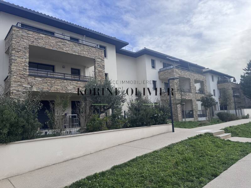 Maison à louer, 61m², VENTABREN