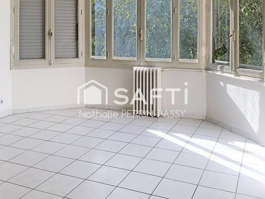 Appartement à vendre 119 000 € 5 pièces 3 chambres 92 m² Étage 1/5 Allées Paul Riquet Béziers 34500