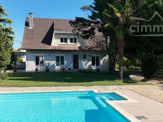 Maison à vendre 379 000 € 6 pièces 5 chambres 136,9 m² 3 086 m² de terrain Anneyron 26140