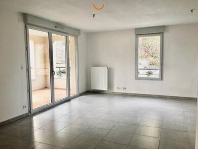 Appartement à louer 826 € 3 pièces 2 chambres 63 m² 2ème étage Plaine Haute-Coteaux Castanet-Tolosan 31320