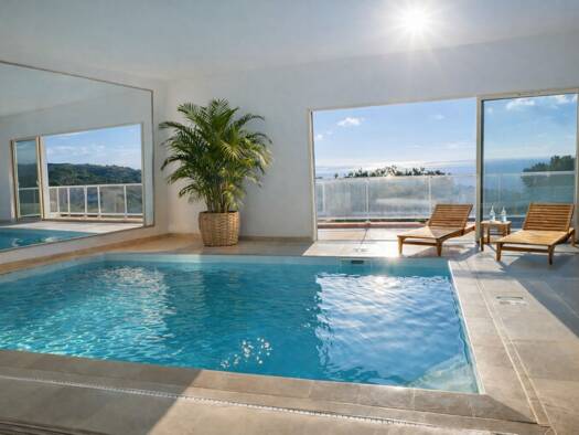 Maison de plain-pied à vendre 1 800 000 € 5 pièces 3 chambres 213 m² 1 400 m² de terrain Albitreccia 20128