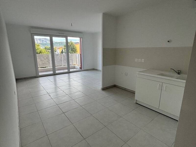 Maison à louer, 62m², MARSEILLE 9E