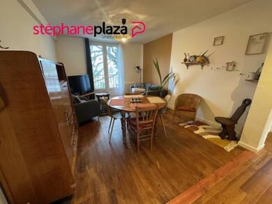 Appartement à louer 670 € 3 pièces 2 chambres 52 m² Étage 1/3 Centre Ville Quimper 29000