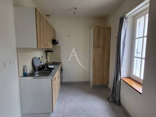 Appartement à vendre 99 000 € 4 pièces 2 chambres 49 m² RDC Est Chalonnes-sur-Loire 49290