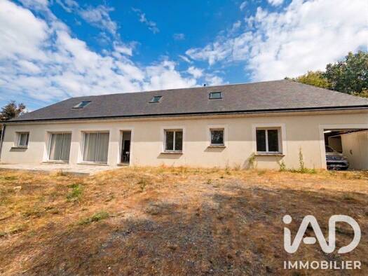 Maison à vendre 219 500 € 4 pièces 2 chambres 114 m² 4 700 m² de terrain Montigny-le-Chartif 28120