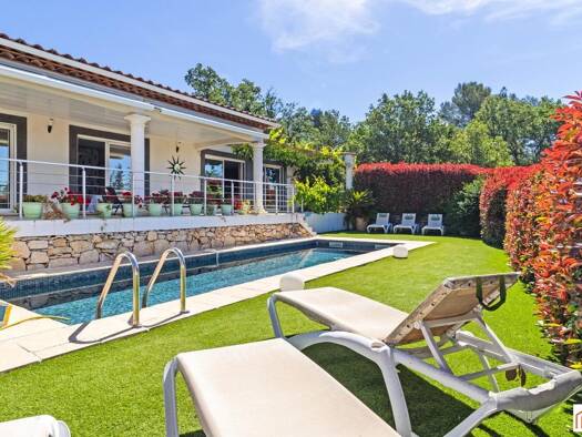Maison à vendre 725 000 € 6 pièces 4 chambres 168 m² 4 174 m² de terrain Vaugines-Les Faisses-Peyrard Draguignan 83300