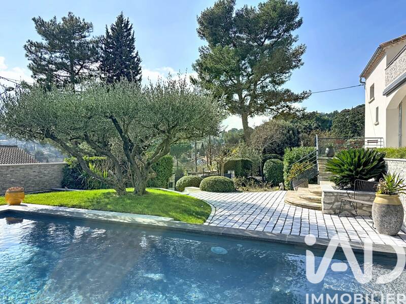 Maison à vendre, 280m², VILLENEUVE LES AVIGNON