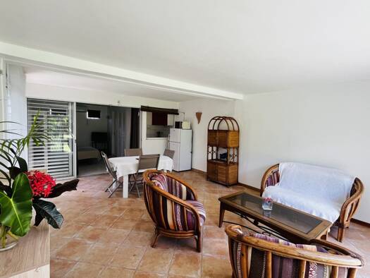 Appartement à vendre 171 000 € 2 pièces 1 chambre 44,1 m² RDC/1 Saint-François 97118