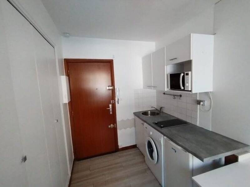 Maison à louer, 17m², BANDOL