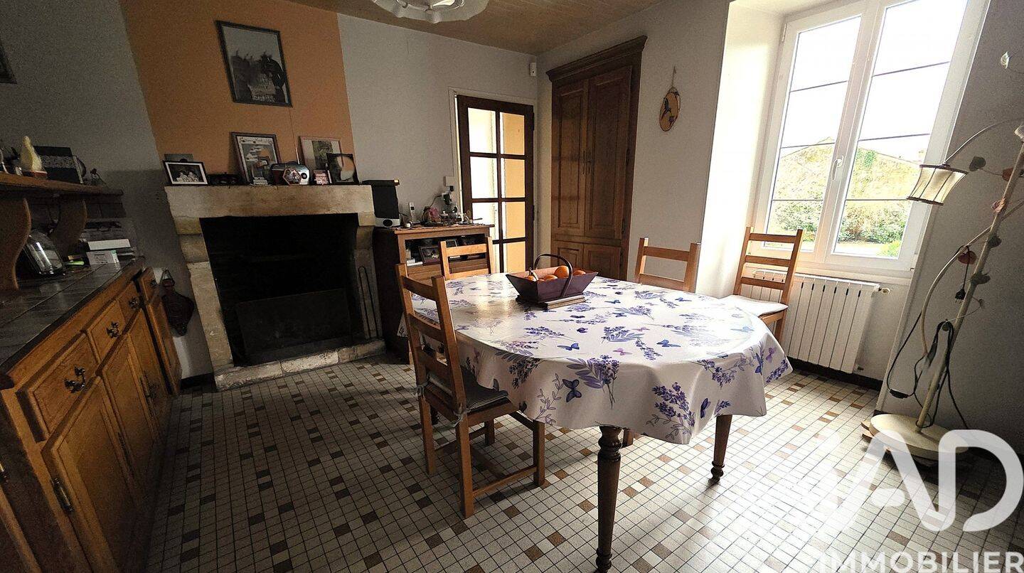 Maison à vendre, 175m², SAINT HILAIRE DES LOGES