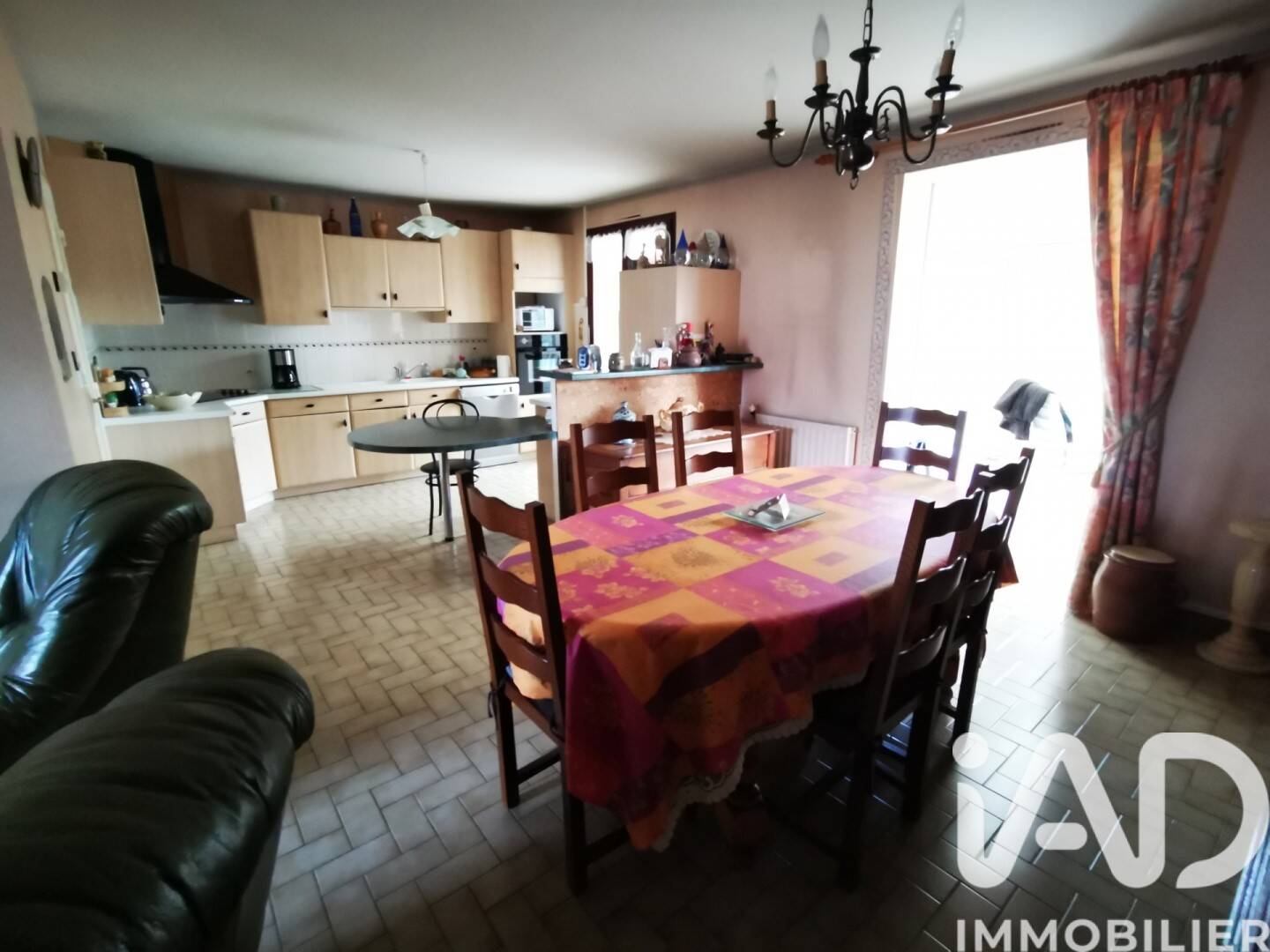 Maison à vendre, 109m², YVRE L'EVEQUE