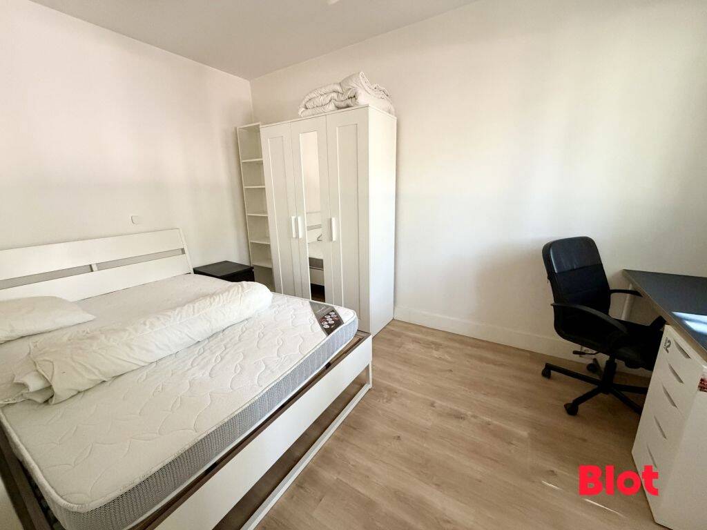 À VENDRE EN EXCLUSIVITÉ PAR BLOT - APPARTEMENT T4 - INVESTISSEME — 5