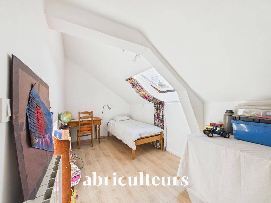 Maison familliale - 5 chambres et 1 bureau -Jardin arboré - Gara — 13