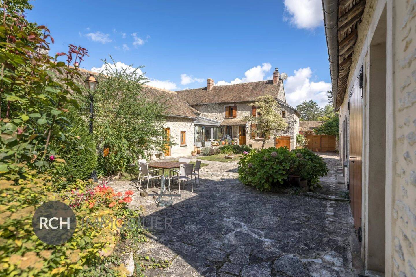 Maison à vendre, 196m², HOUDAN