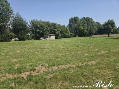 Terrain à vendre 75 500 € 1 133 m² de terrain Pont Audemer 27500