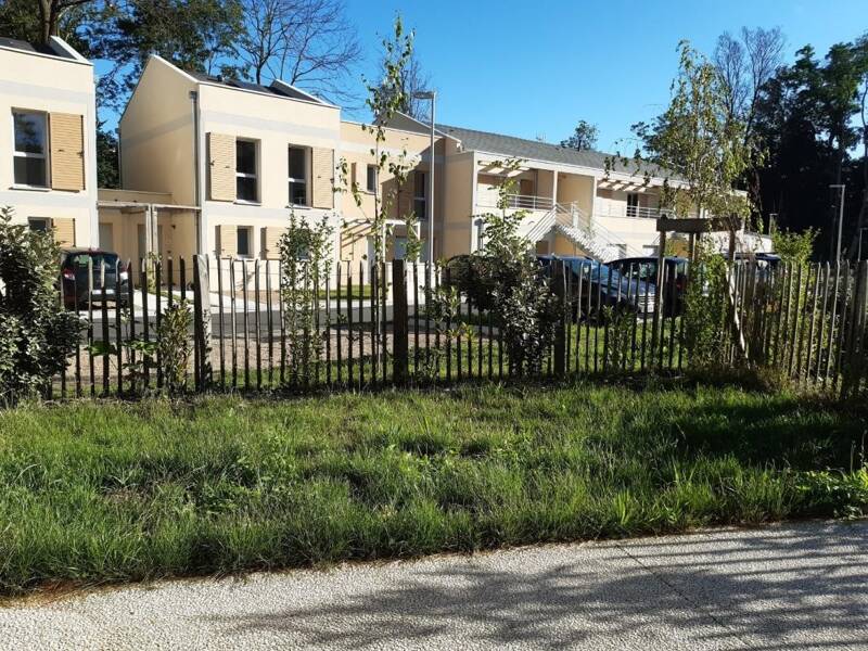 Maison à louer, 88m², FONTAINES SAINT MARTIN