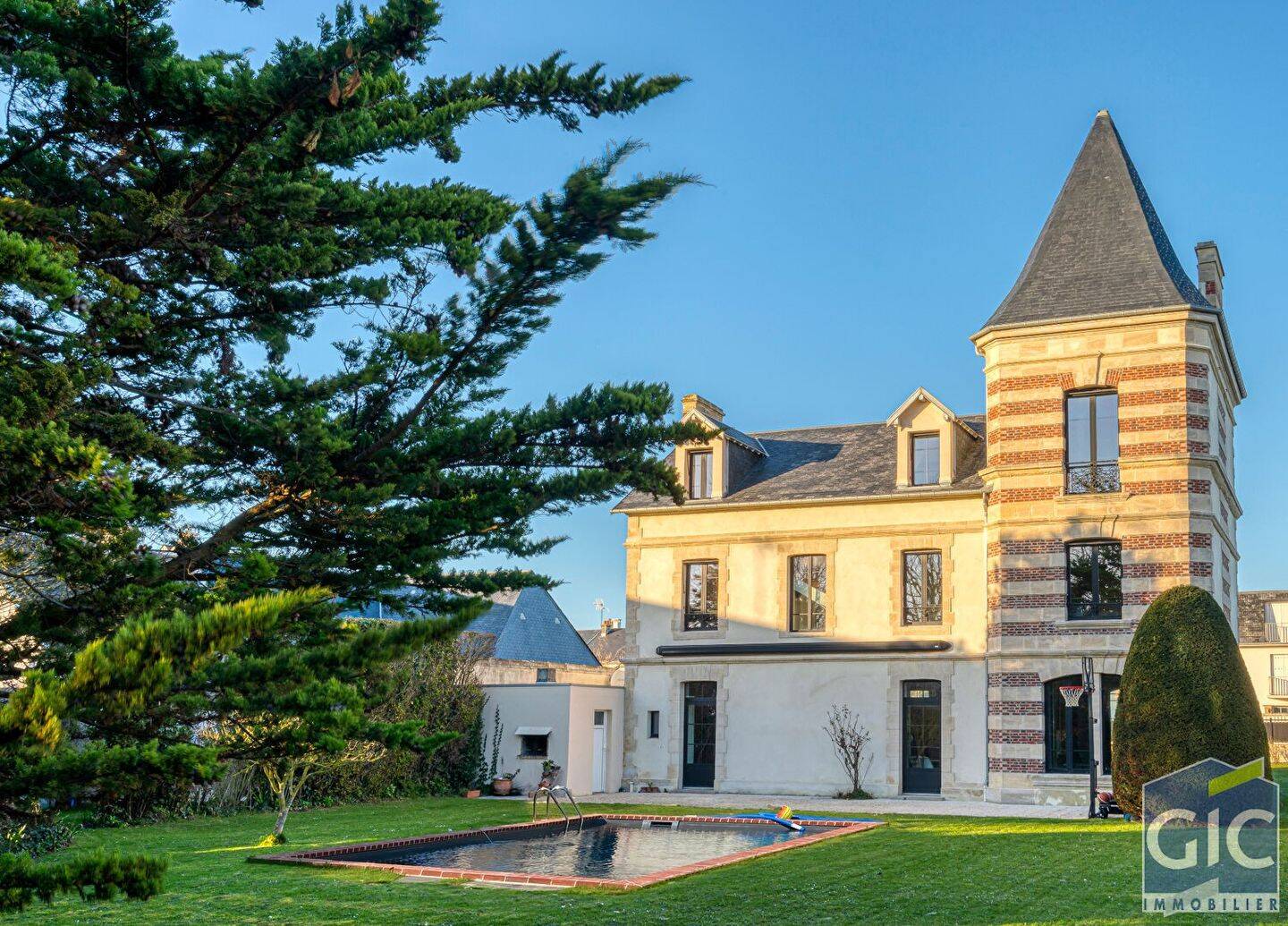 Maison à vendre, 250m², LANGRUNE SUR MER