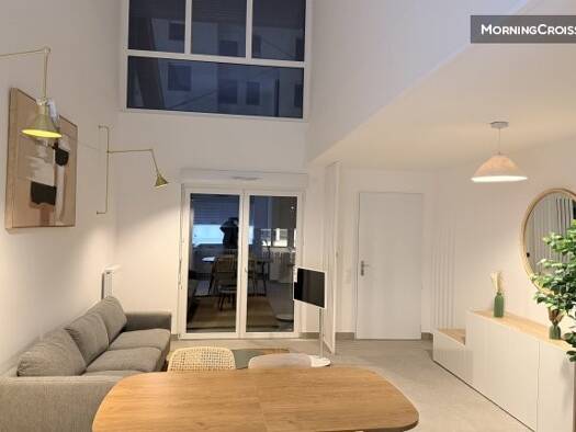 Duplex à louer 3 000 € 4 pièces 3 chambres 92 m² disponible dès maintenant République-Université Nanterre 92000