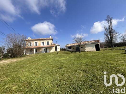 Maison à vendre 289 000 € 6 pièces 5 chambres 182 m² 2 221 m² de terrain Vignonet 33330