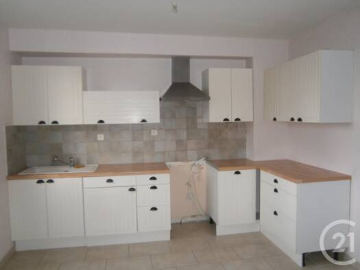 Maison à louer 880 € 4 pièces 3 chambres 103 m² 300 m² de terrain Carcassonne 11000