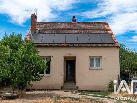 Maison à vendre 124 000 € 3 pièces 2 chambres 94 m² 6 008 m² de terrain Monétay-sur-Loire 03470