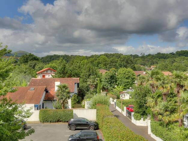 Appartement à vendre 284 678 € 3 pièces 2 chambres 61,6 m² Dernier étage, Étage 2/2 Ascain 64310