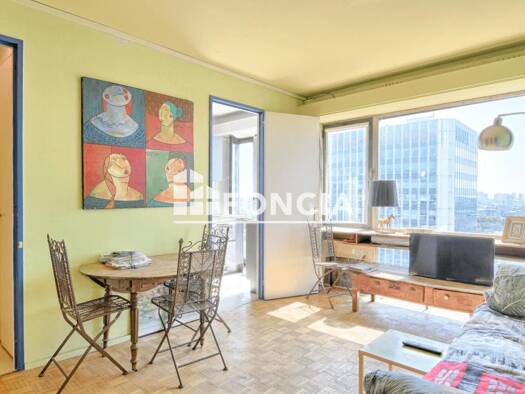Appartement à vendre 299 000 € 1 pièce 31 m² Étage 16/17 Raspail-Montparnasse Paris 14ème arrondissement 75014