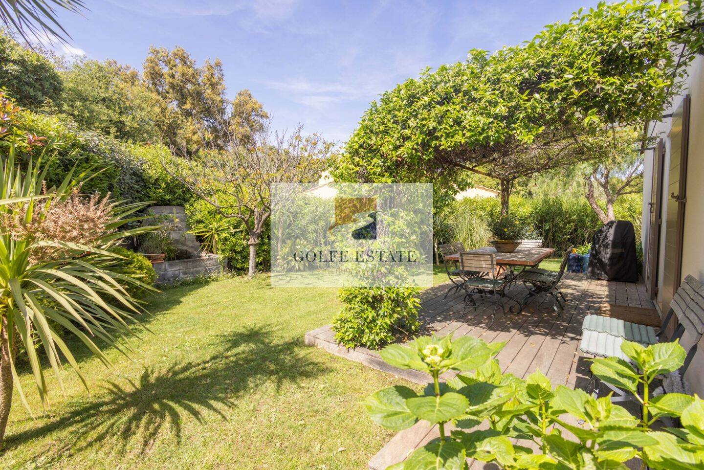 Maison à vendre, 130m², LA CROIX VALMER