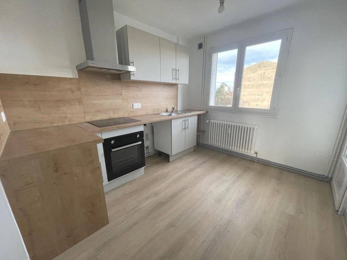 Maison à louer, 70m², VALENCE