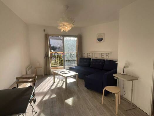 Appartement à louer 520 € 1 pièce 30 m² 1er étage Avignon 84000