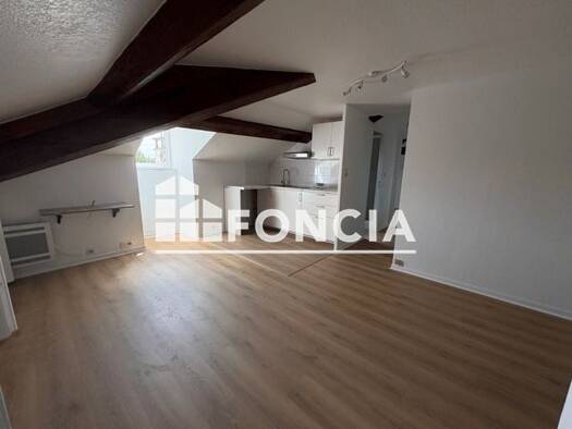 Appartement à louer 453 € 2 pièces 1 chambre 31,93 m² 2ème étage Centre Ville Bourg-en-Bresse 01000