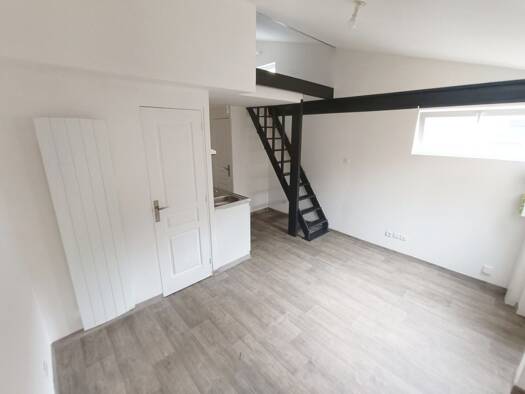 Appartement à louer - logement étudiant 495 € 1 pièce 25 m² RDC Saint Pierre Amiens 80000