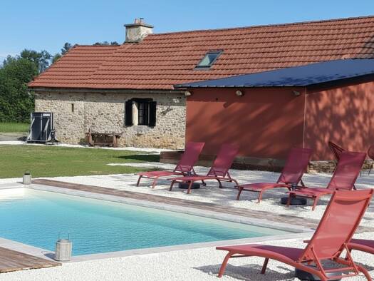 Maison de plain-pied à vendre 416 000 € 5 pièces 3 chambres 117 m² 8 800 m² de terrain Marcillac-Saint-Quentin 24200