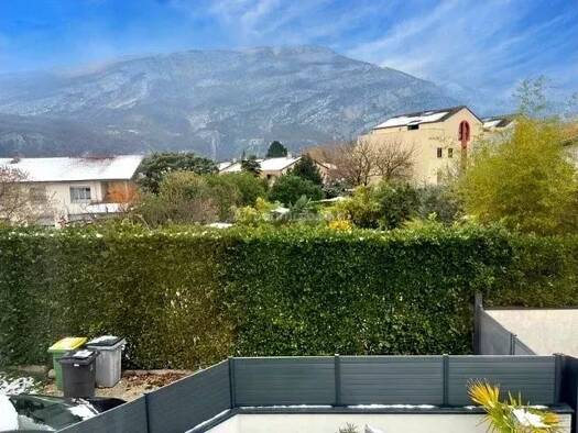 Maison à vendre 435 000 € 5 pièces 4 chambres 140 m² 222 m² de terrain Poya-Plans Fontaine 38600