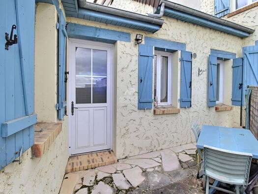 Appartement à vendre 134 900 € 2 pièces 1 chambre 30 m² RDC Nord et Ouest Triel-sur-Seine 78510