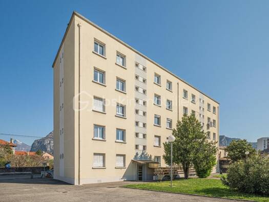 Appartement à vendre 90 000 € 3 pièces 2 chambres 53 m² RDC/4 Bastille Fontaine 38600